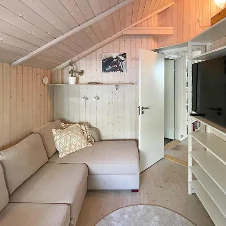Stunning In Idestrup With Wifi