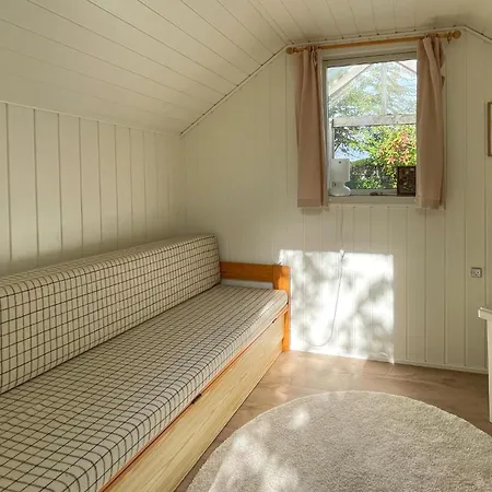 Сasa de vacaciones Stunning In Idestrup With Wifi *